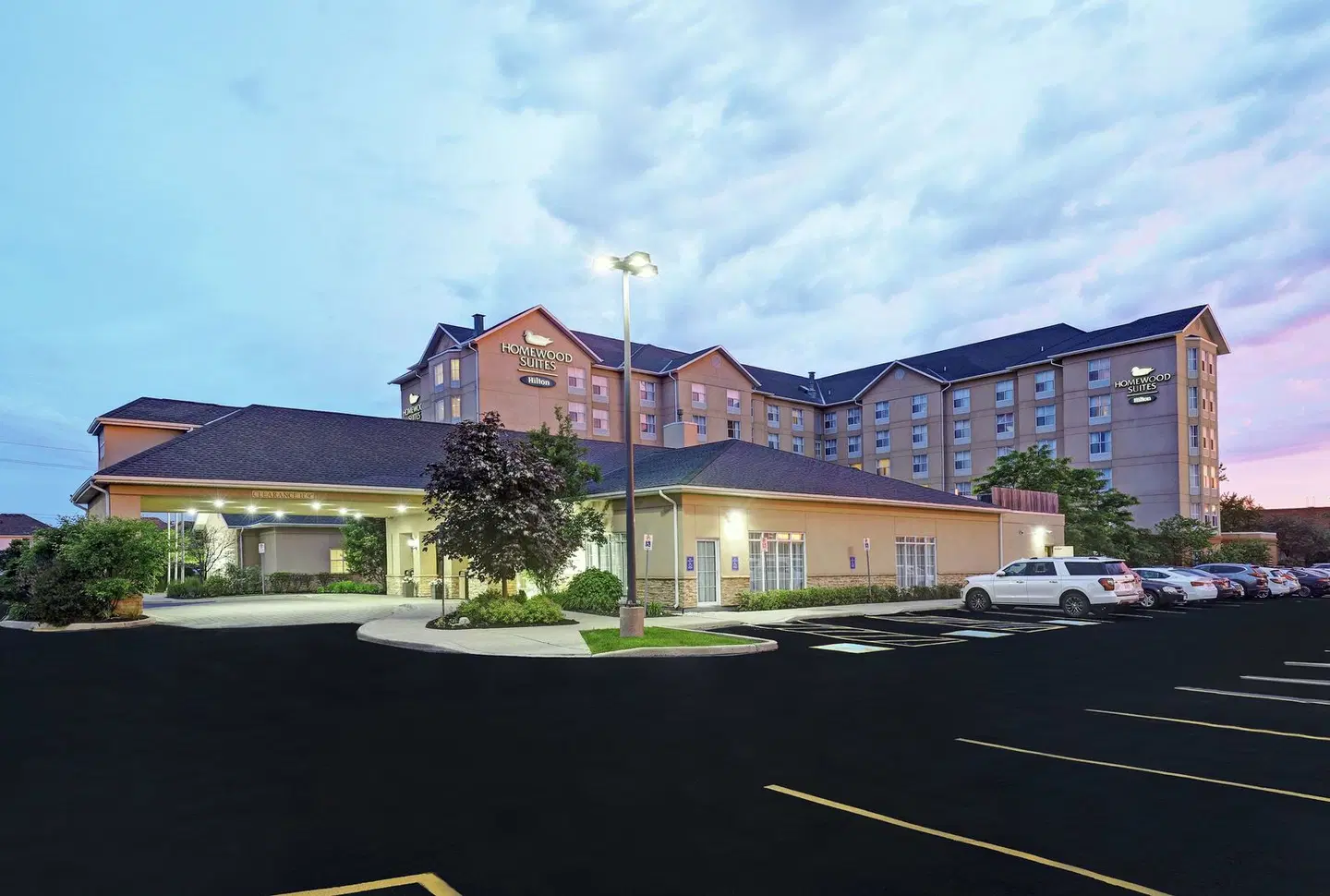 Homewood Suites by Hilton Cambridge-Waterloo, Ontario EXTERIOR