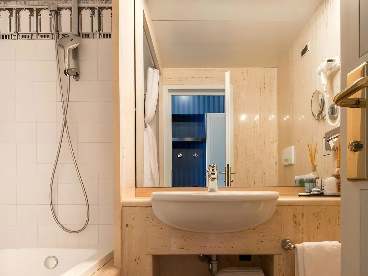 Grande Albergo Roma Badezimmer