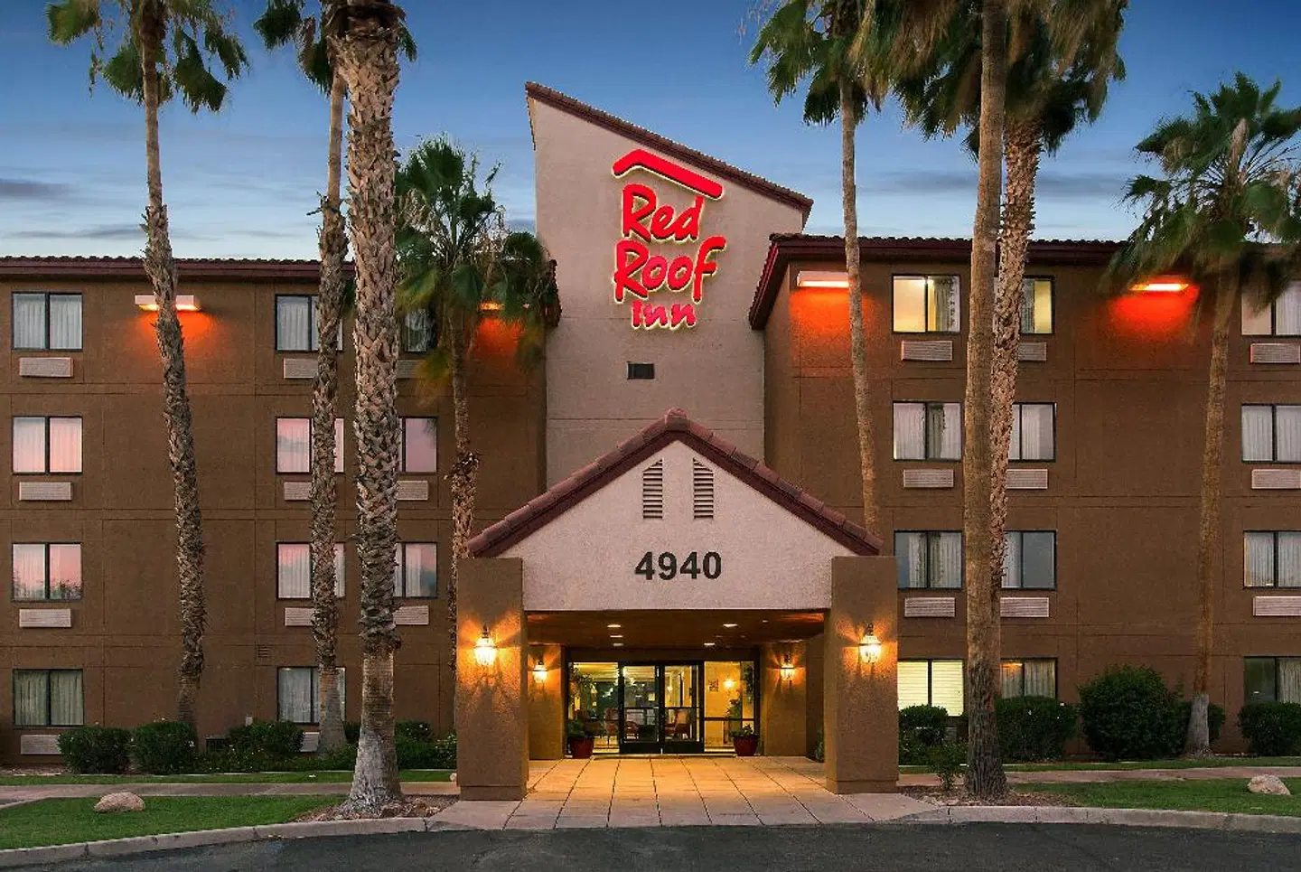 Red Roof Inn Tucson North EXTERIOR