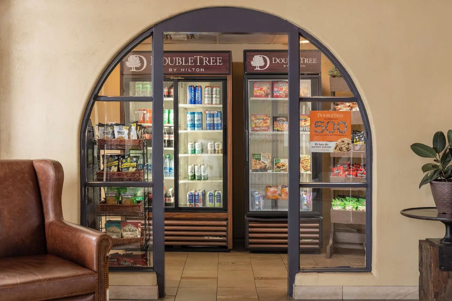 DoubleTree Suites by Hilton Hotel Tucson - Williams Center LOUNGE_LOBBY