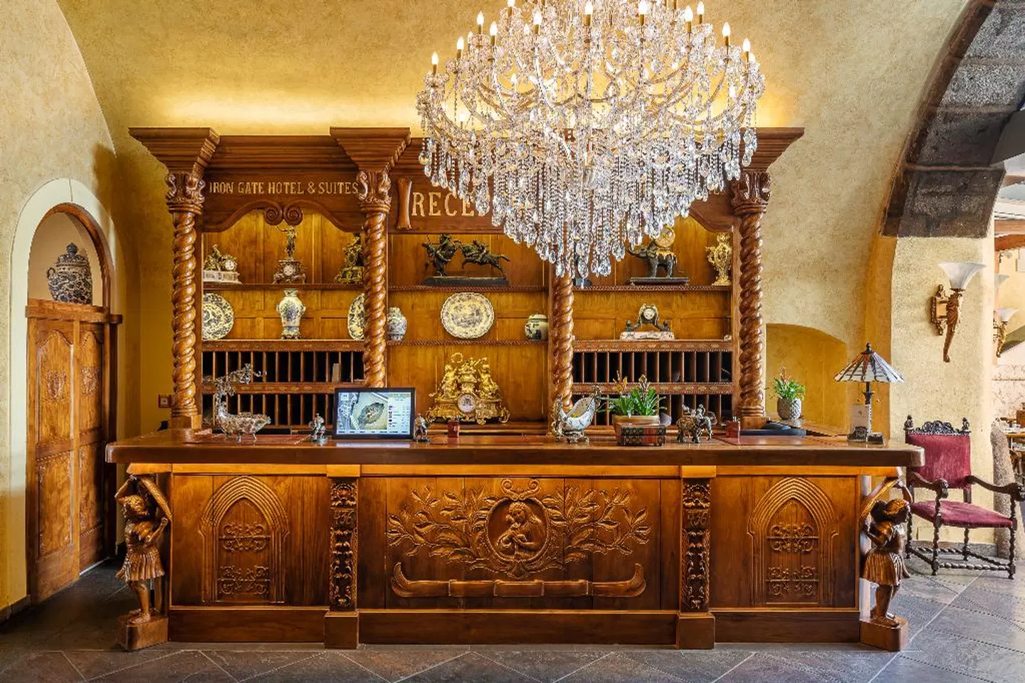 The Iron Gate Hotel & Suites LOUNGE_LOBBY