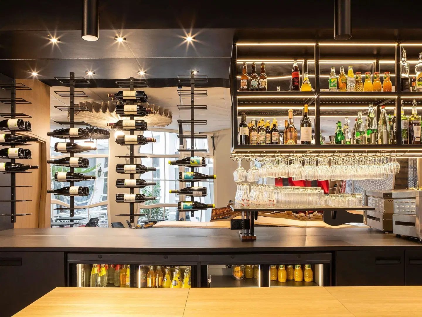 ibis Paris Ornano Montmartre North 18th Bar
