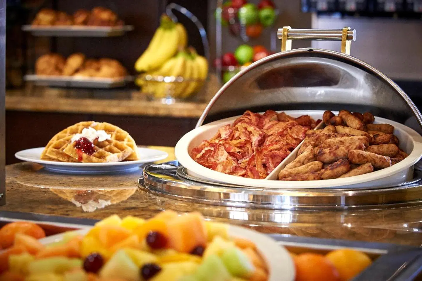 Staybridge Suites Hamilton - Downtown by IHG Restaurant