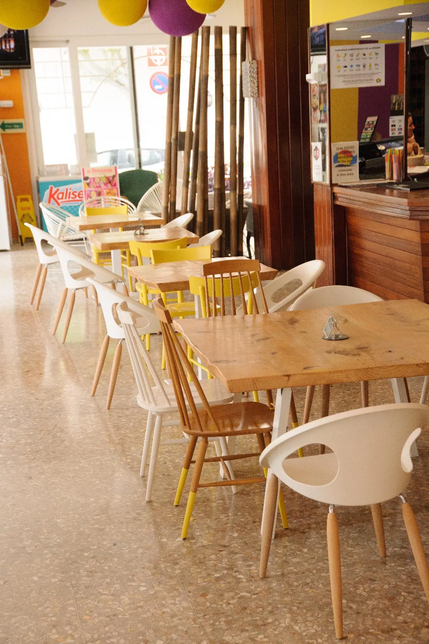 The Poniente Playa Bar