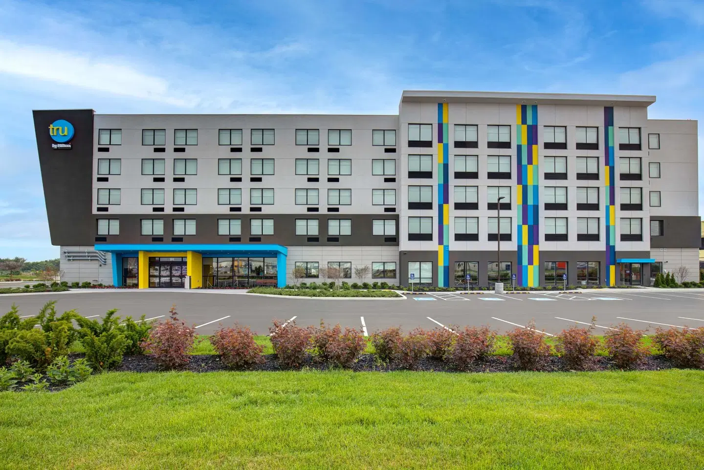 Tru By Hilton Toronto Airport West EXTERIOR