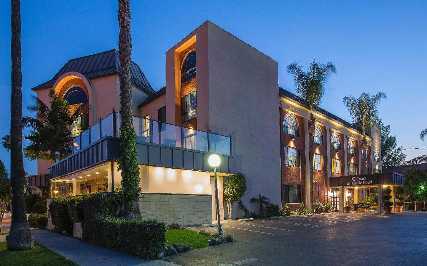 Coast Anabelle Hotel EXTERIOR