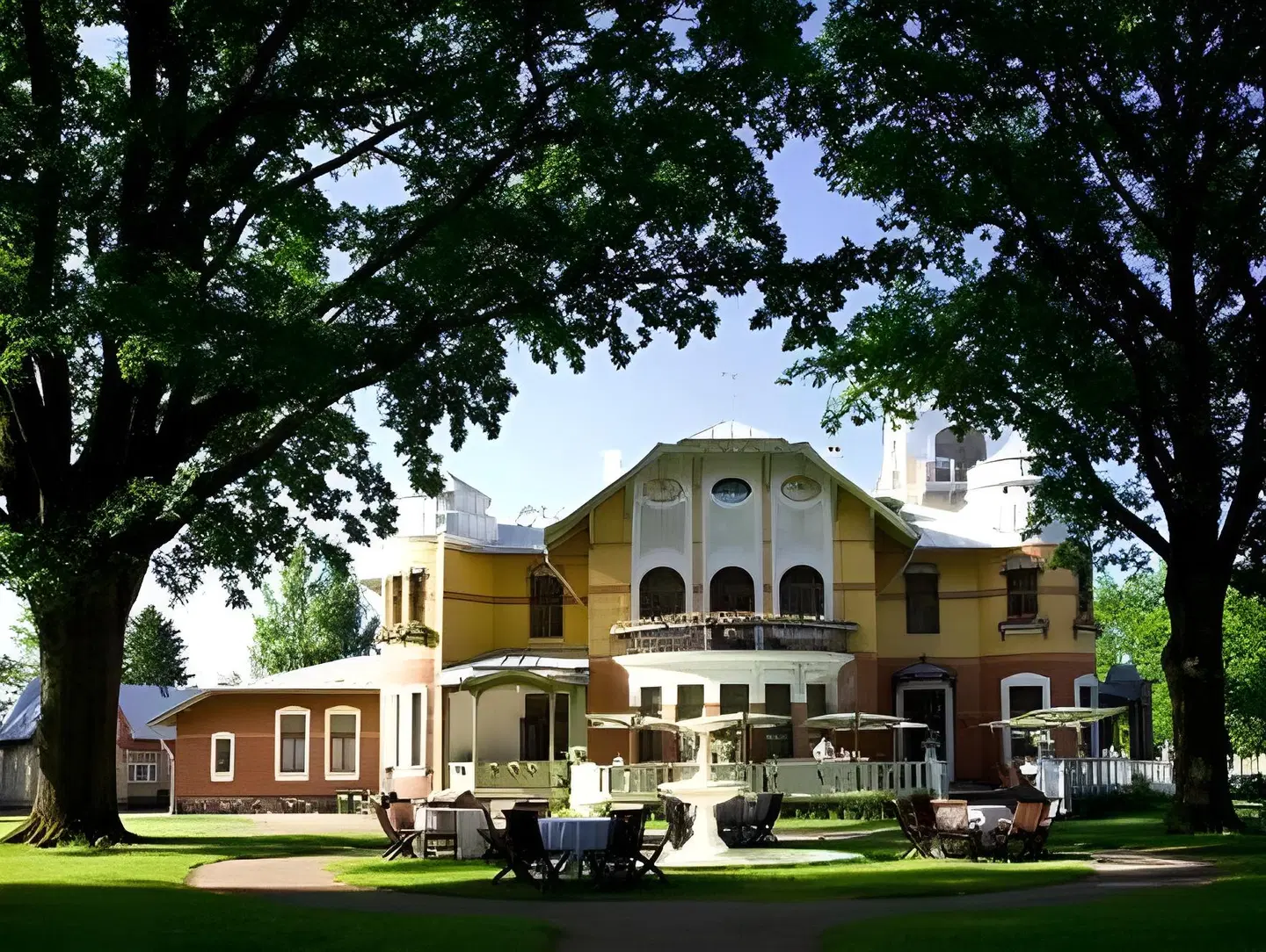 Ammende Villa Hotel & Restaurant EXTERIOR