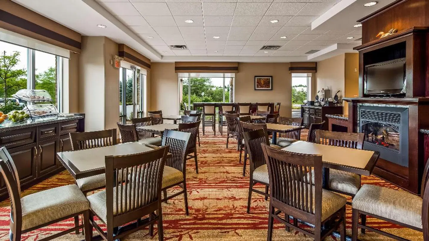 Best Western Plus Muskoka Inn Restaurant