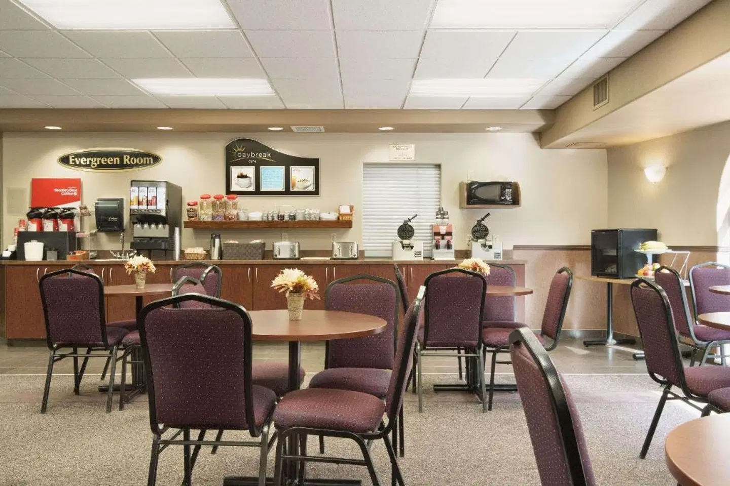 Days Inn Thunder Bay North Bar