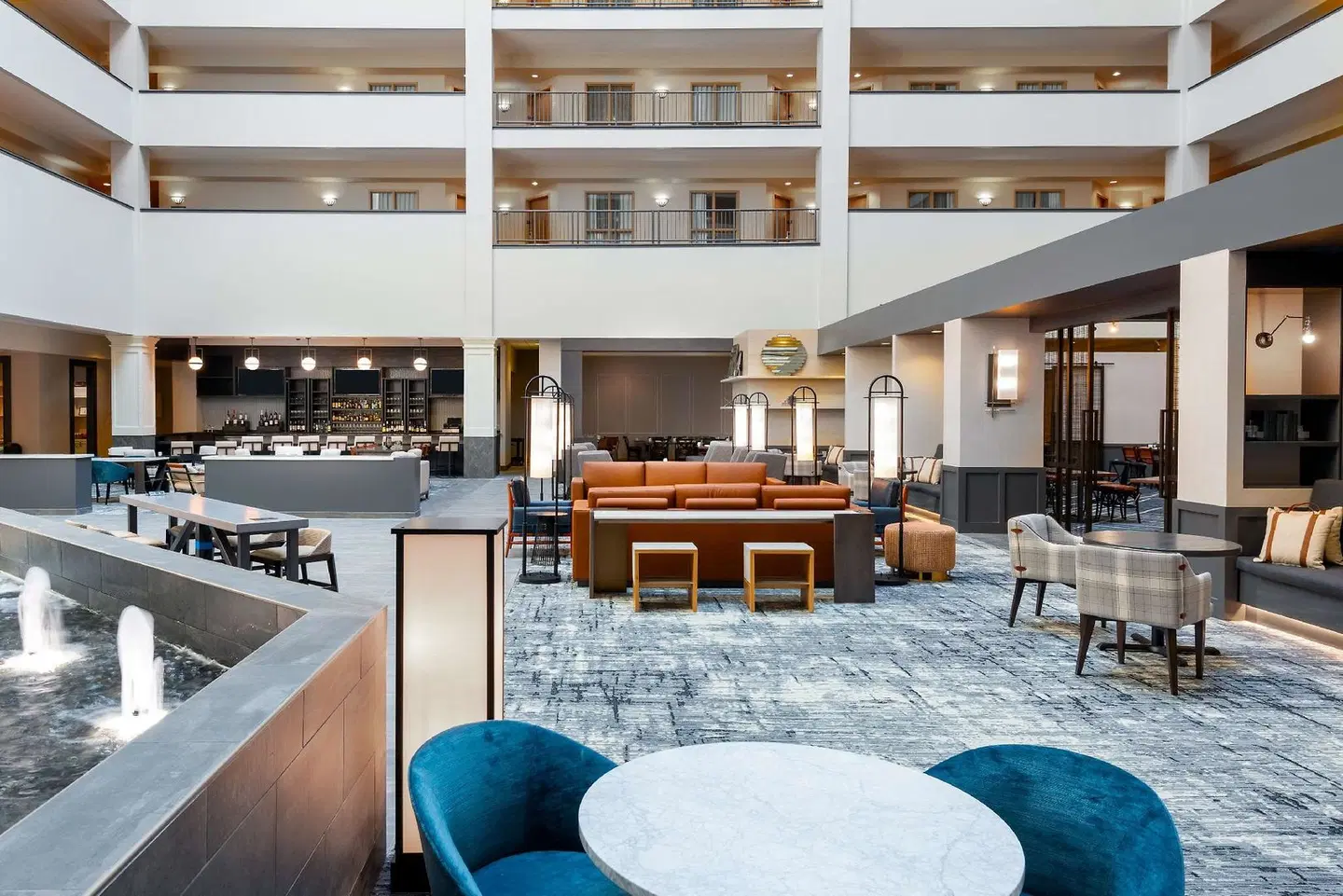 Hilton Charlotte Airport Bar