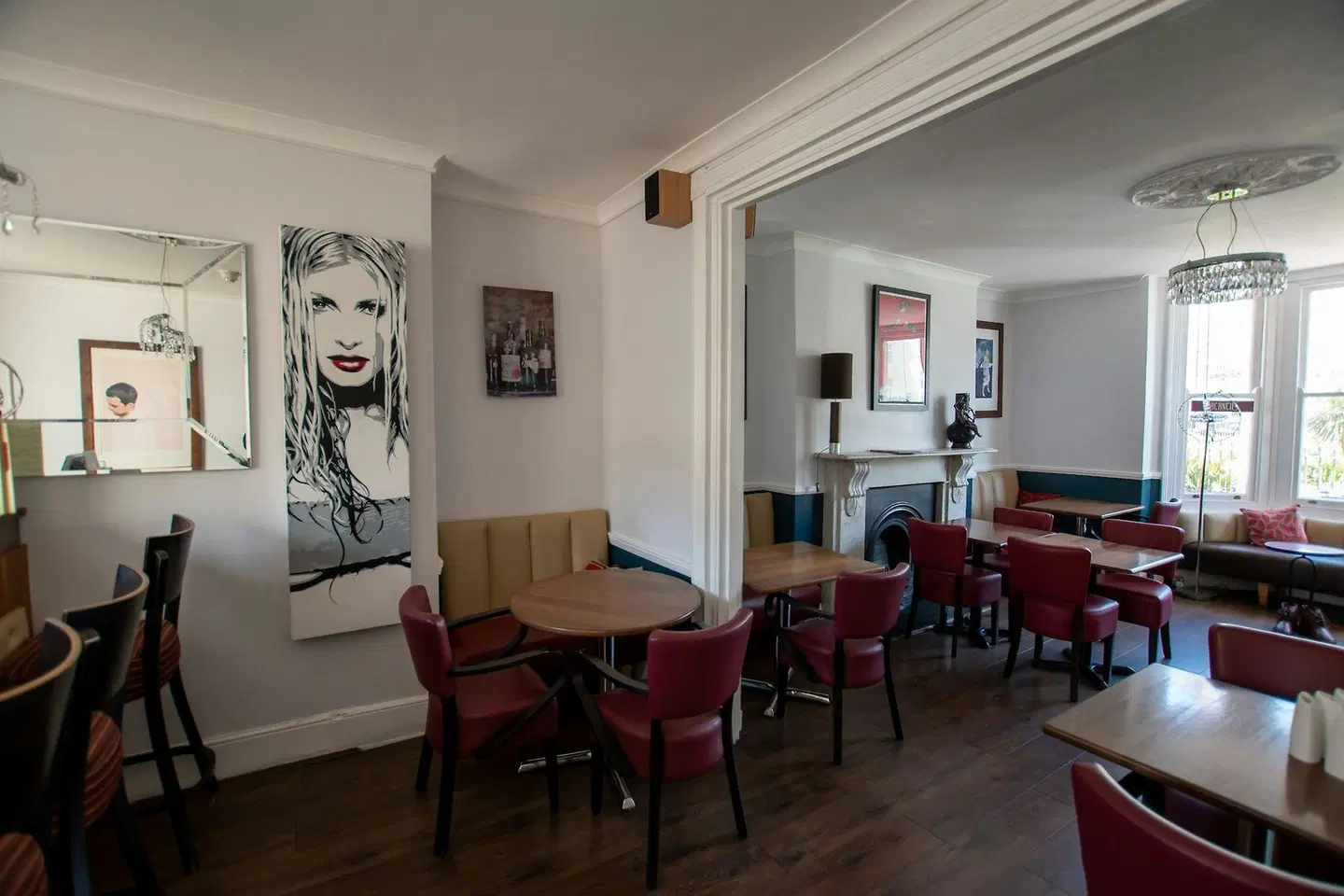 New Steine ROOM_EXAMPLE