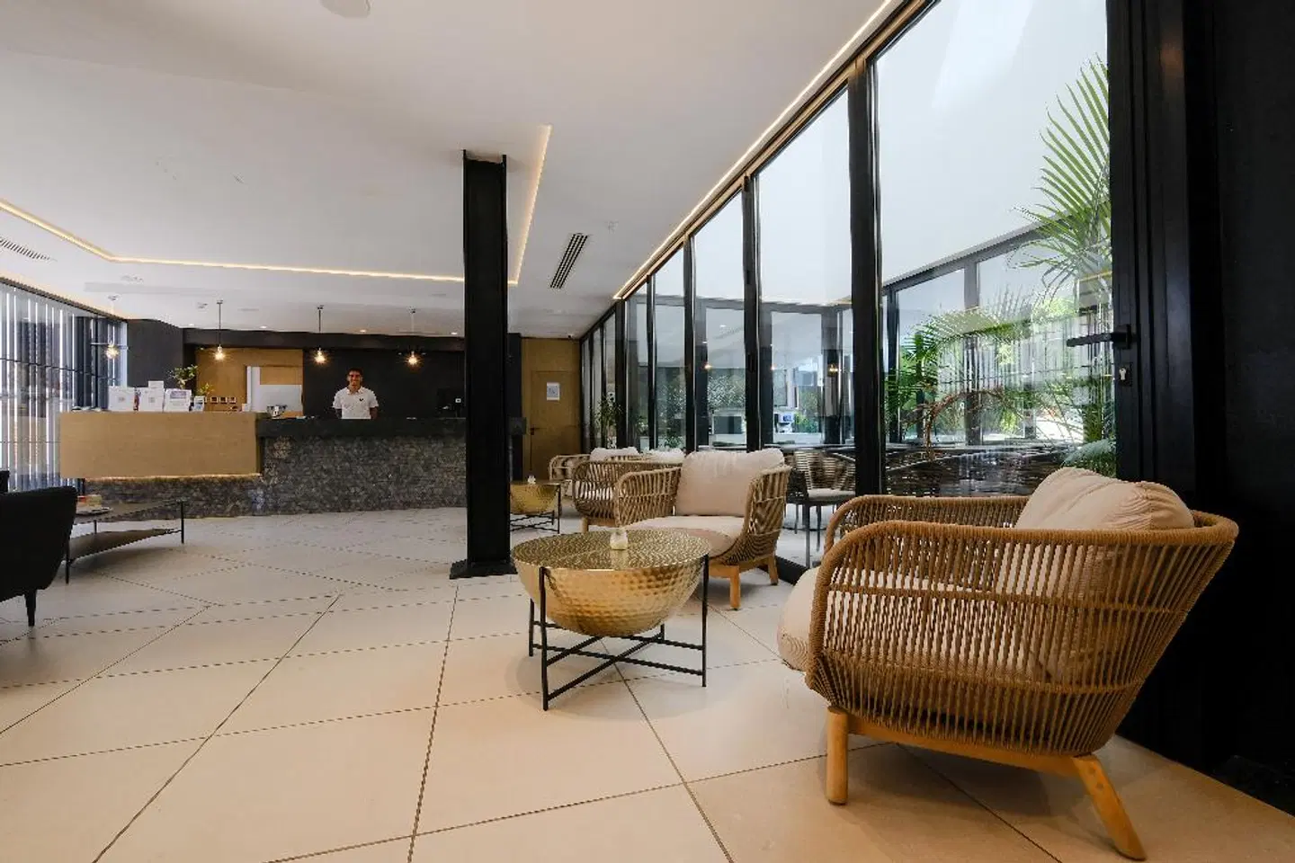 azuLine M Hotel LOUNGE_LOBBY