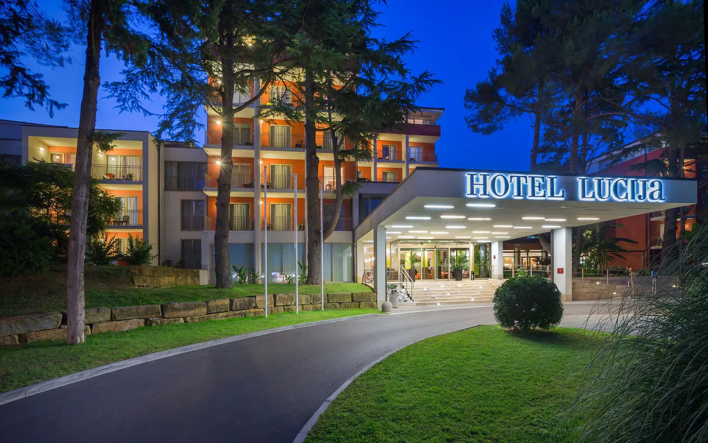 Remisens Hotel Lucija EXTERIOR