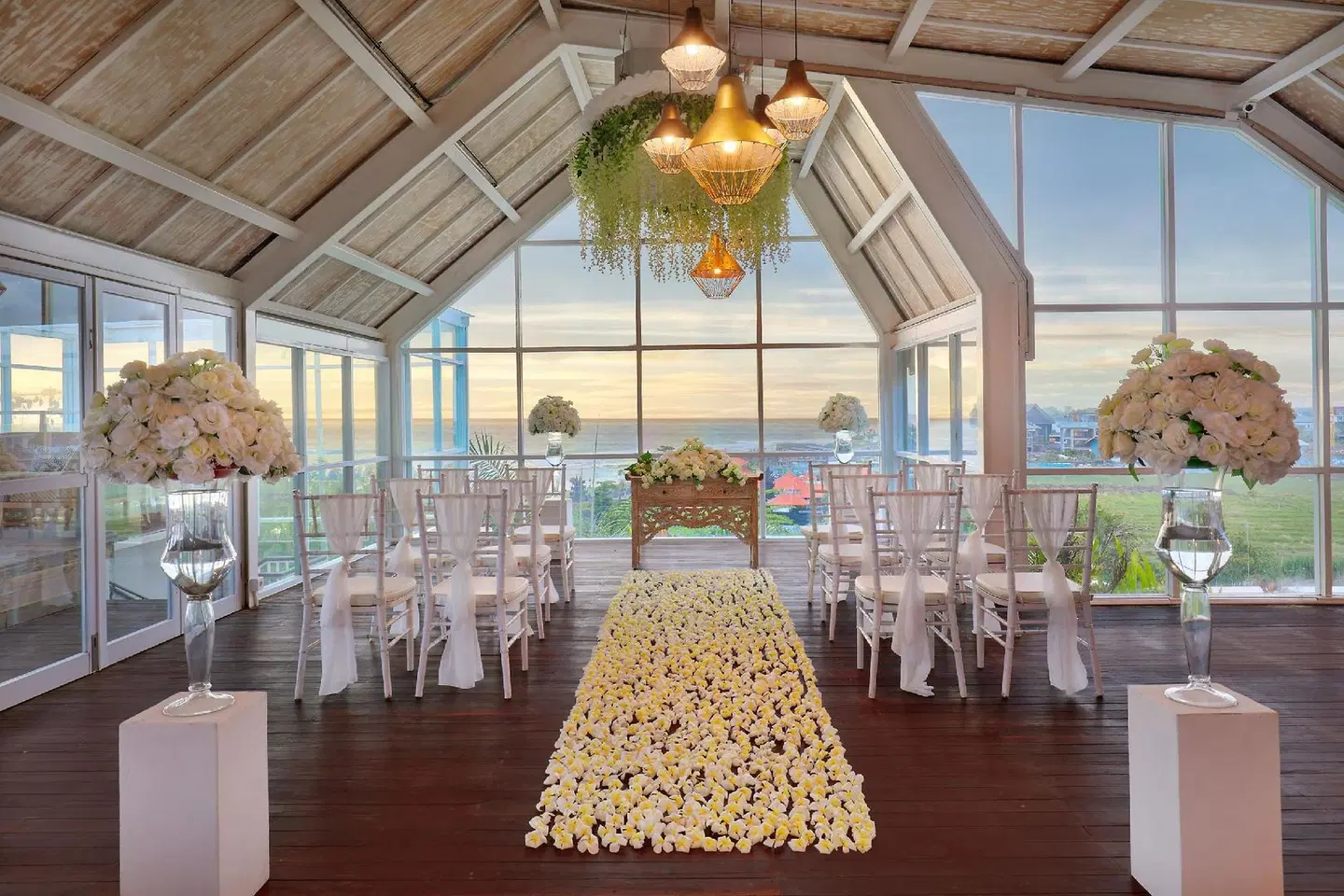Aston Canggu Beach Resort Restaurant