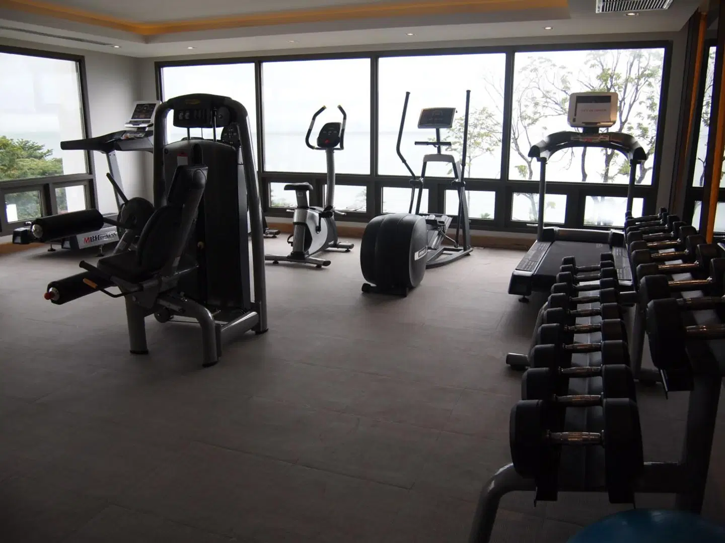 Nchantra Pool Suite Residences SPORTS_AND_LEISURE