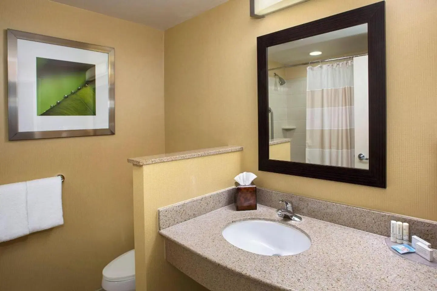 Courtyard by Marriott Boston-South Boston Badezimmer