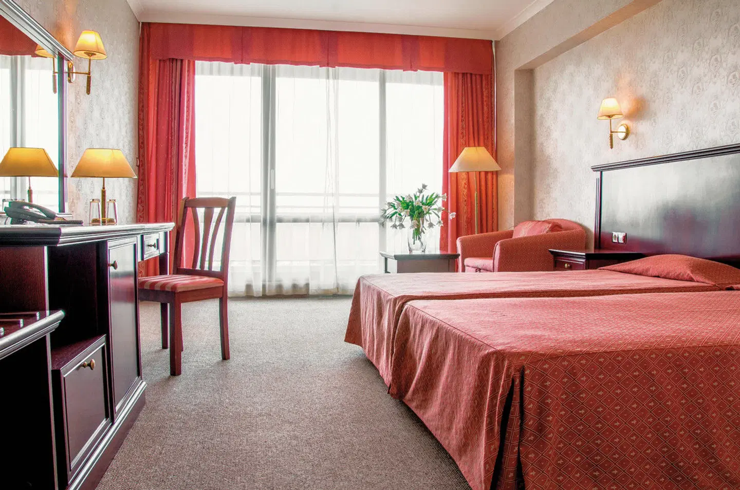 Gladiola Star ROOM_EXAMPLE