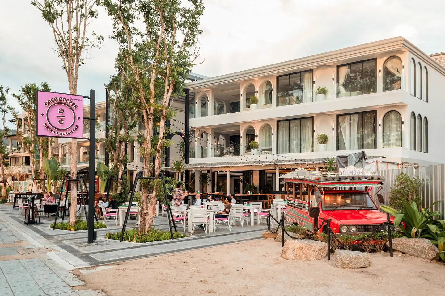 Anona Beachfront Phuket Resort EXTERIOR