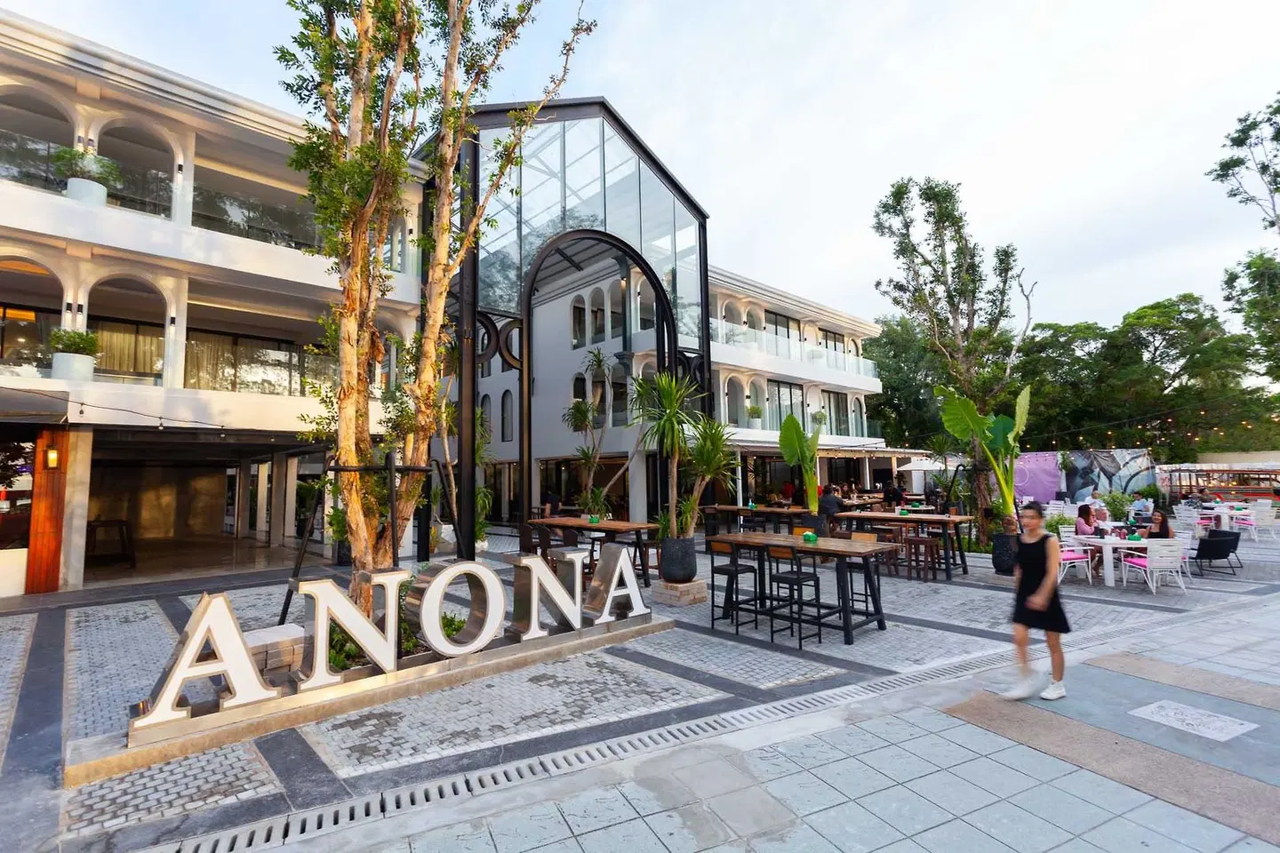 Anona Beachfront Phuket Resort EXTERIOR