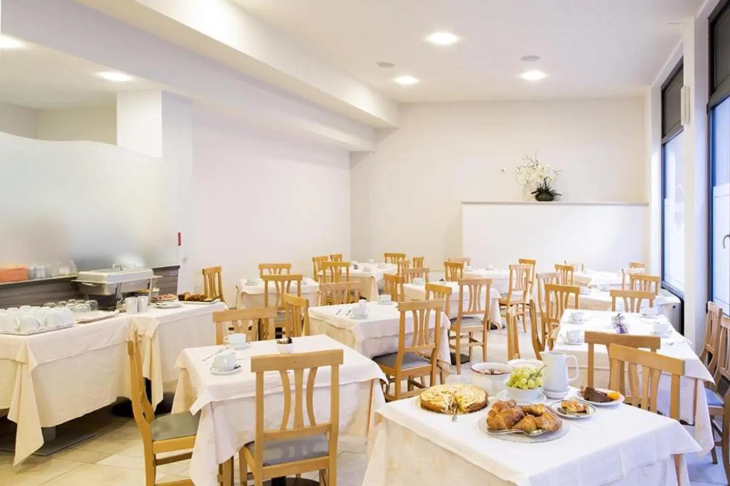 Primavera Restaurant