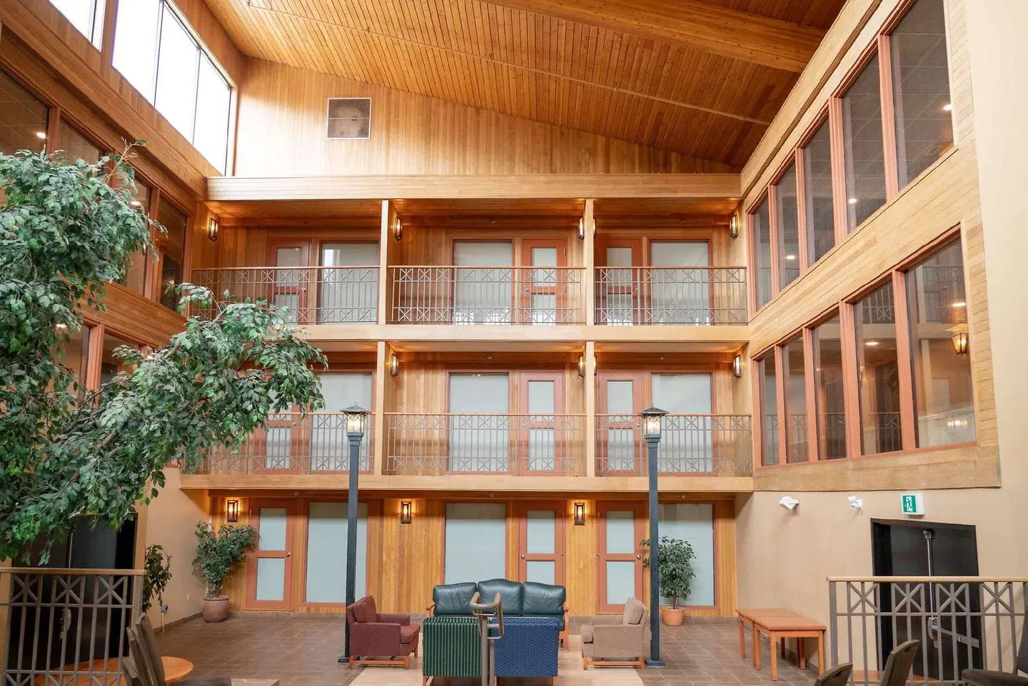 Banff Ptarmigan Inn LOUNGE_LOBBY