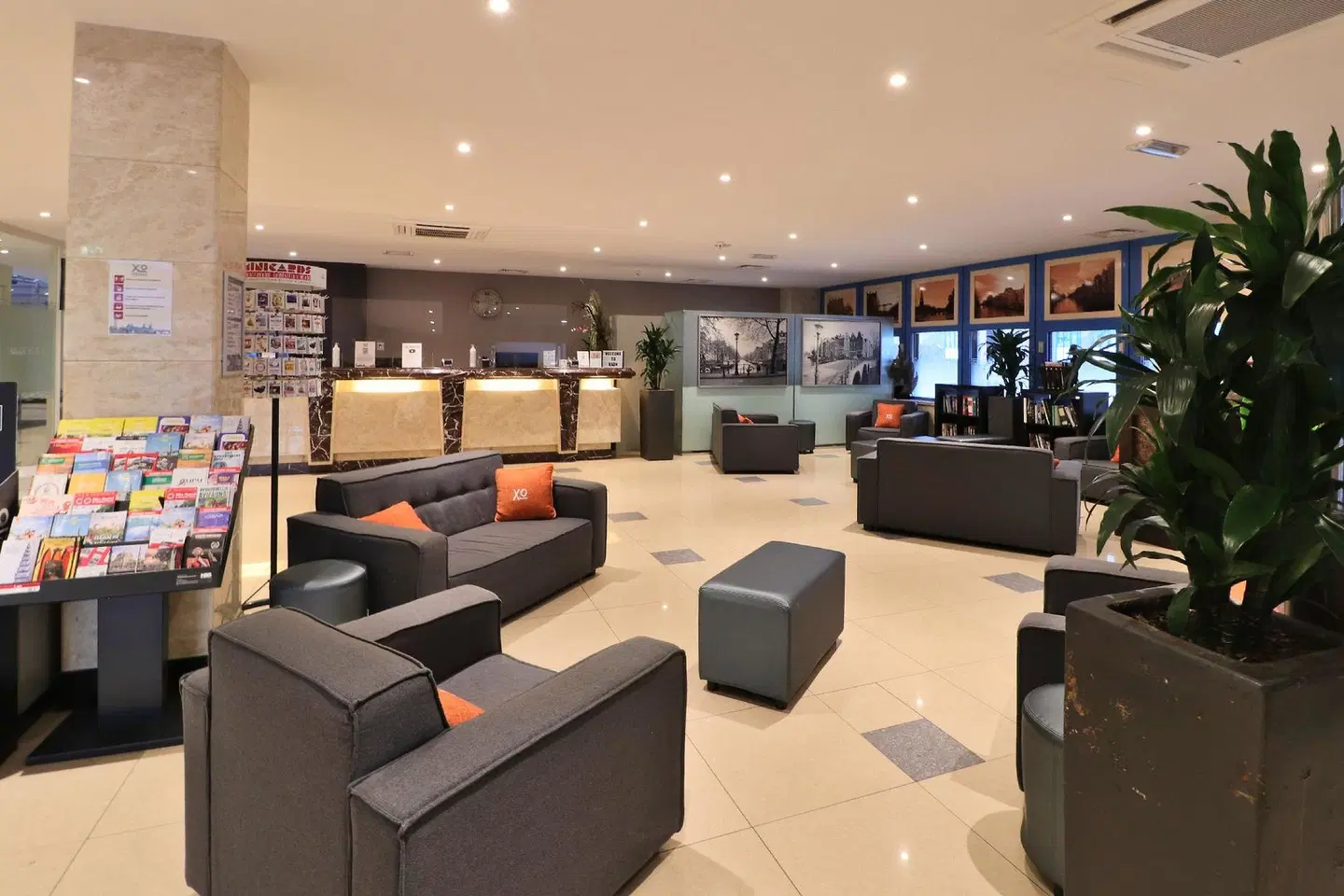 Xo Hotels Blue Square LOUNGE_LOBBY