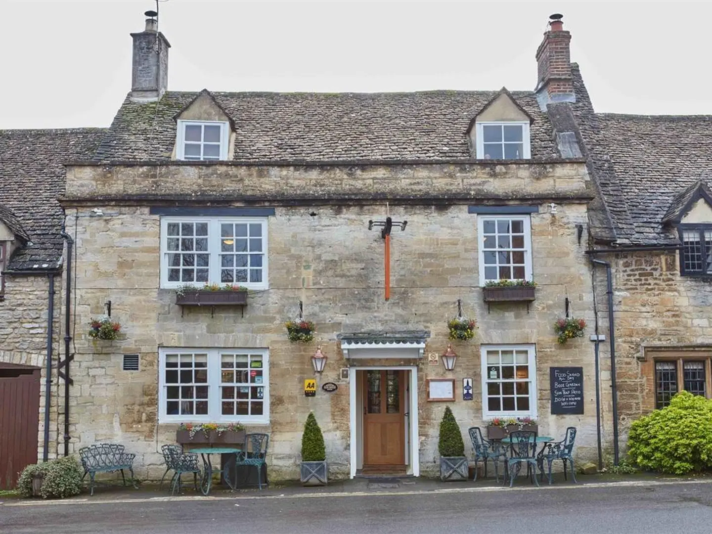 The Angel at Burford EXTERIOR