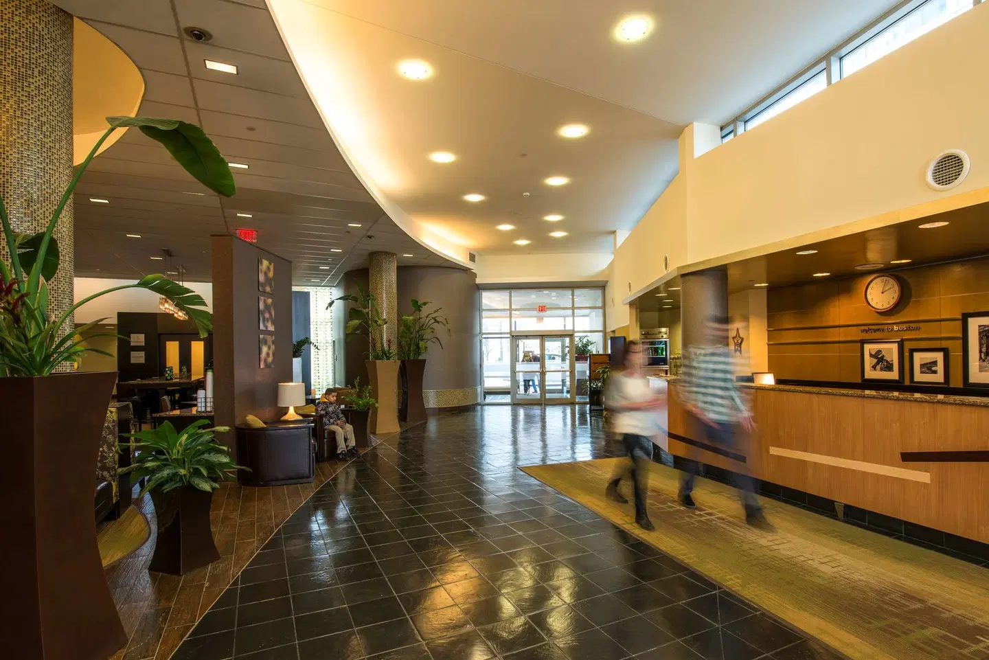 Hampton Inn & Suites Boston Crosstown Center LOUNGE_LOBBY