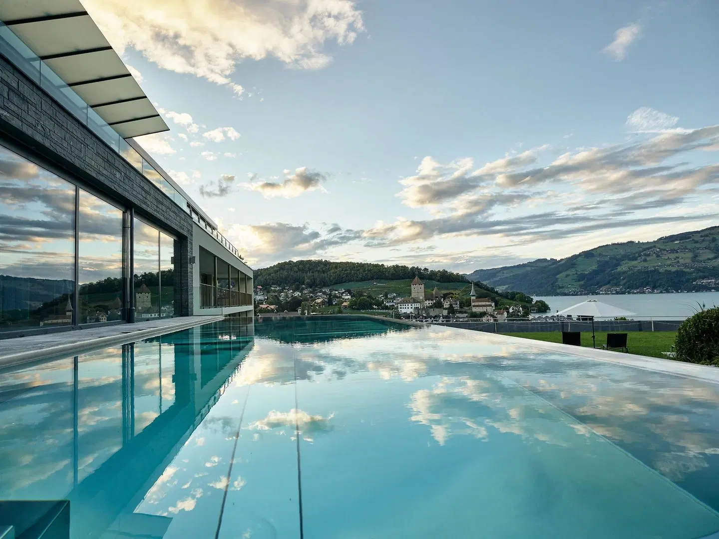 Belvédère OUTDOOR_POOL