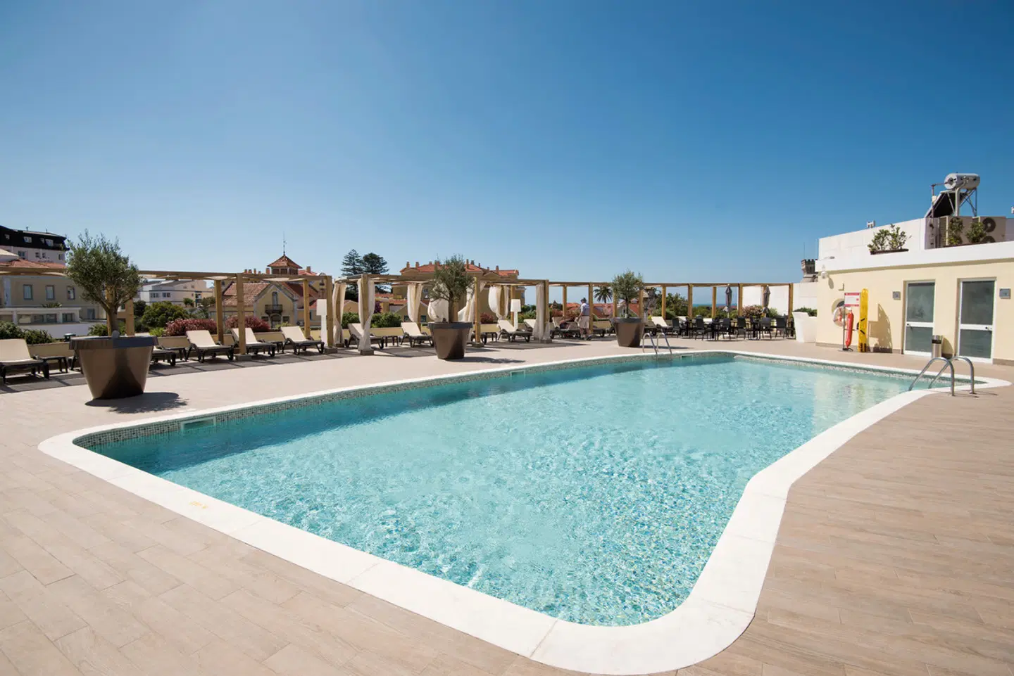 Vila Galé Estoril OUTDOOR_POOL
