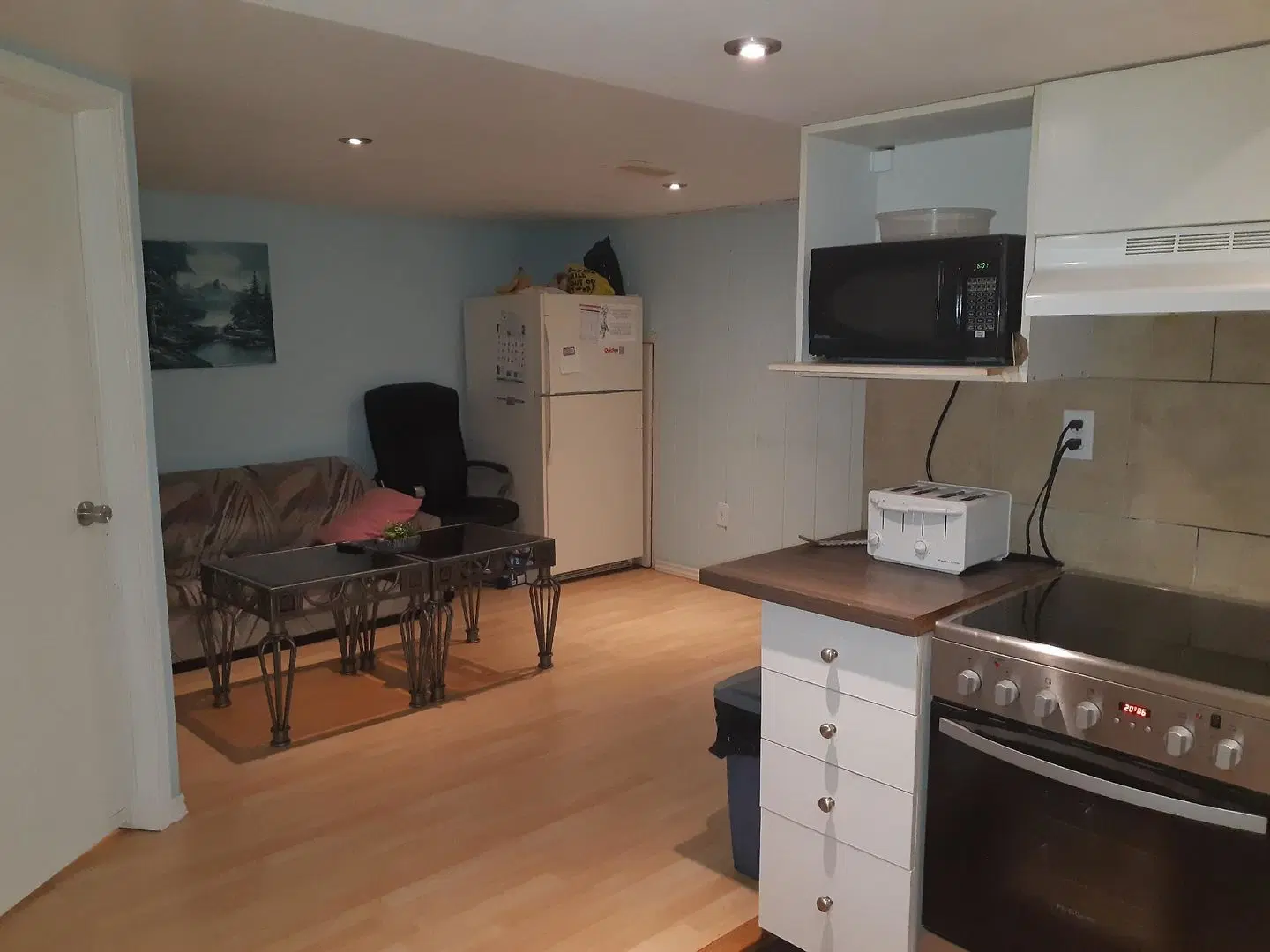 McMaster Accommodations ROOM_EXAMPLE