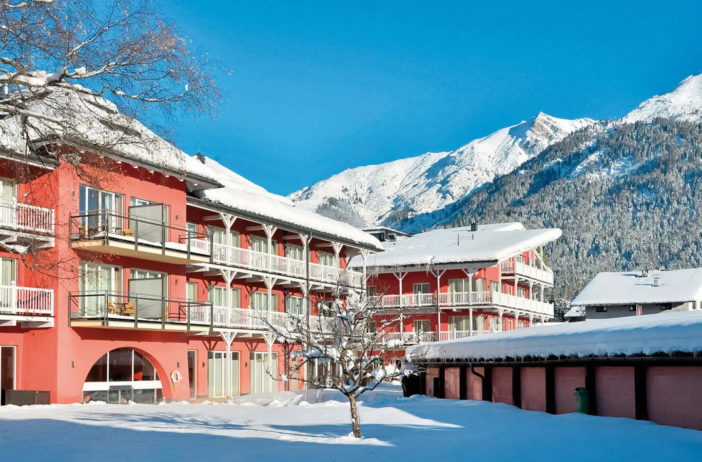 Das Hotel Eden EXTERIOR