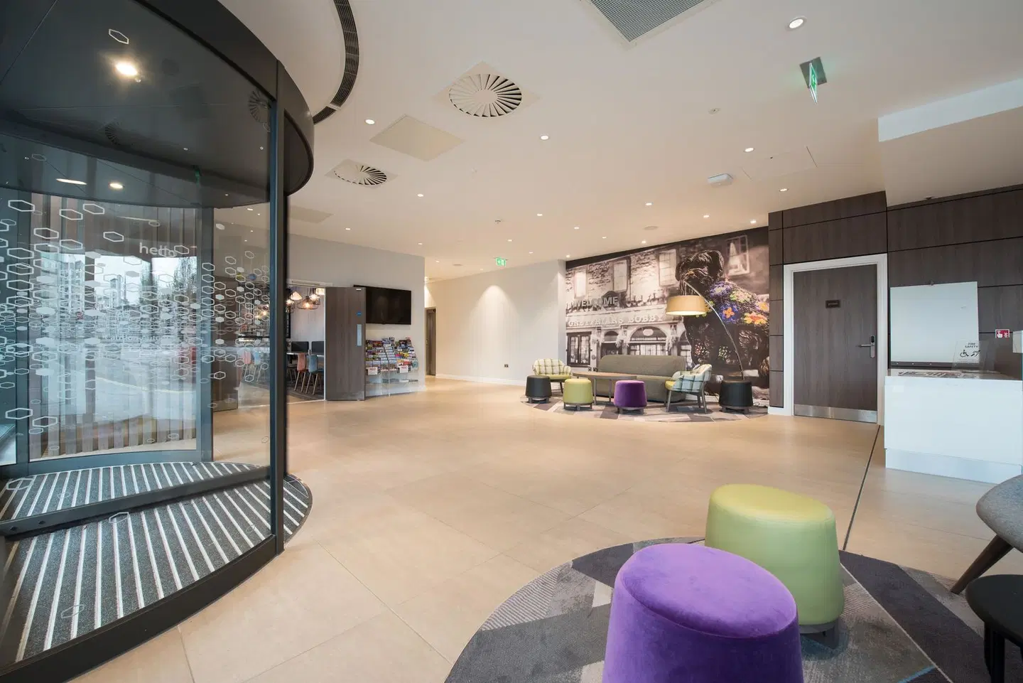 Hampton by Hilton Edinburgh West End LOUNGE_LOBBY