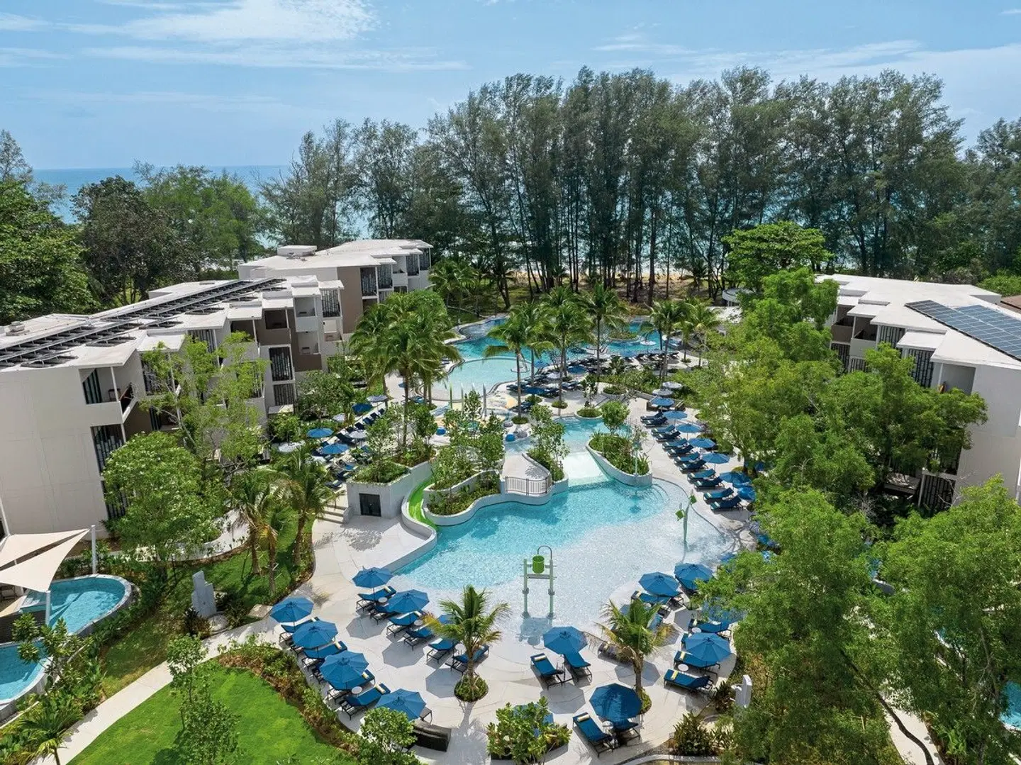 Le Méridien Phuket Mai Khao Beach Resort EXTERIOR