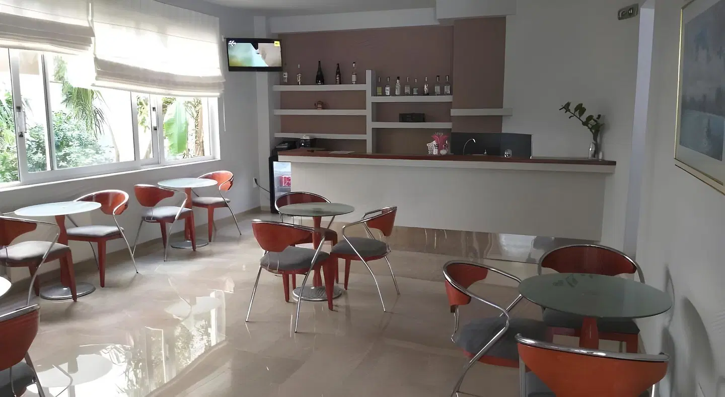 Apollo Bar