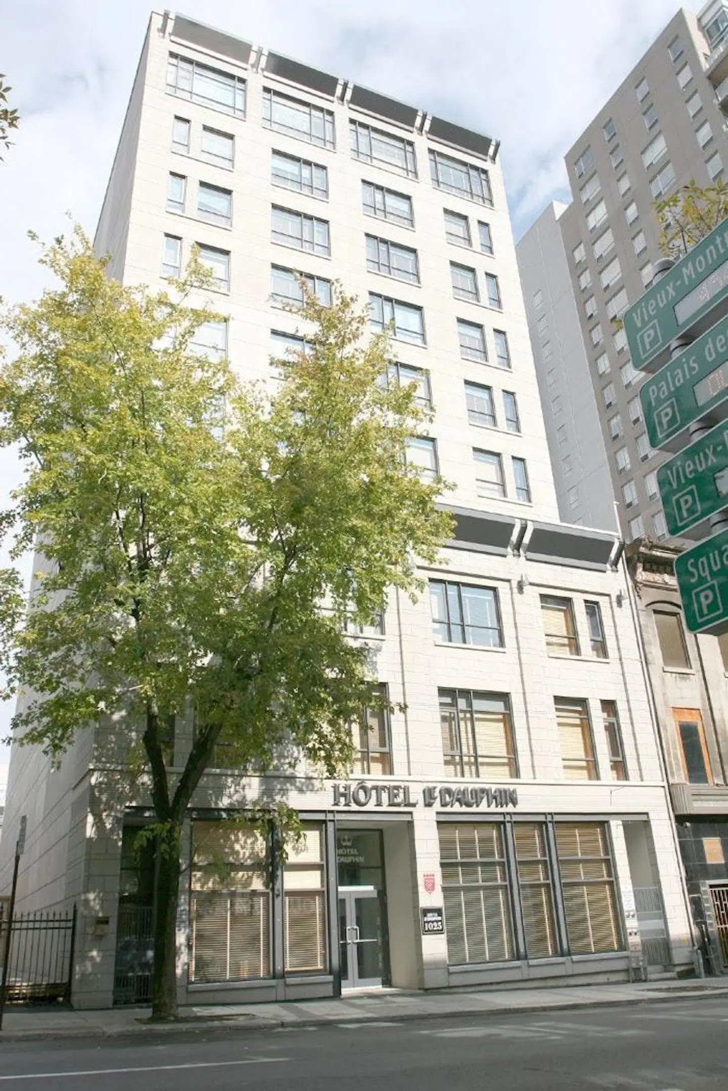 Le Dauphin Montréal Centre-Ville EXTERIOR