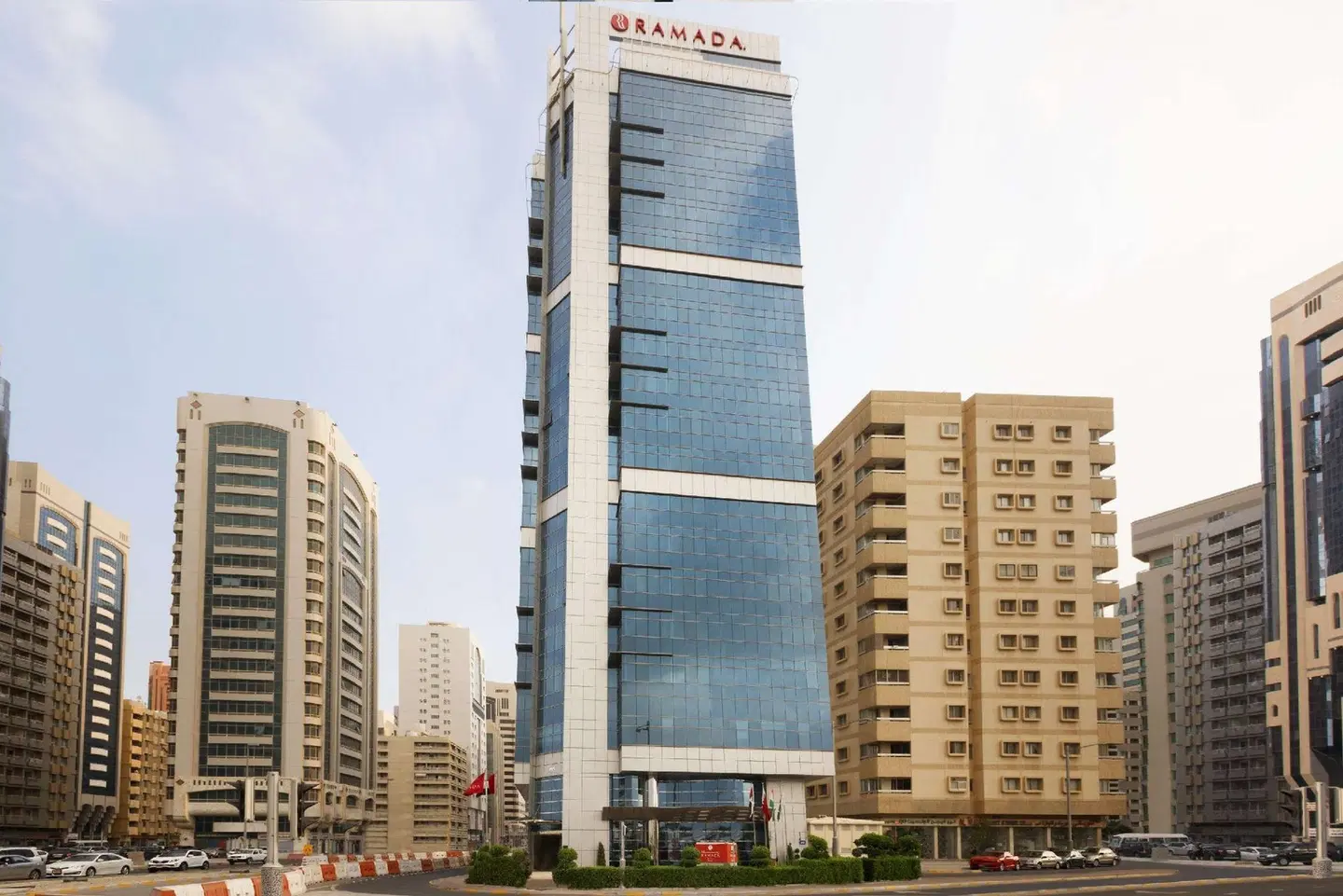 Ramada Abu Dhabi Corniche EXTERIOR