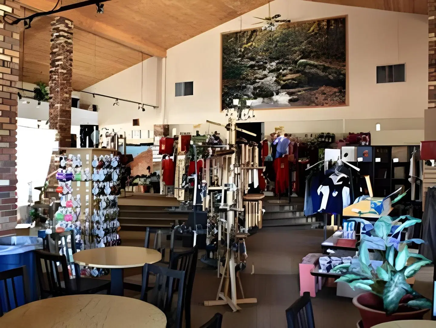 Bumbleberry Inn Bar