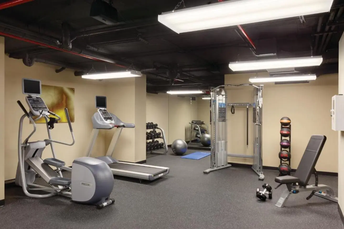 Executive Hotel Le Soleil New York SPORTS_AND_LEISURE