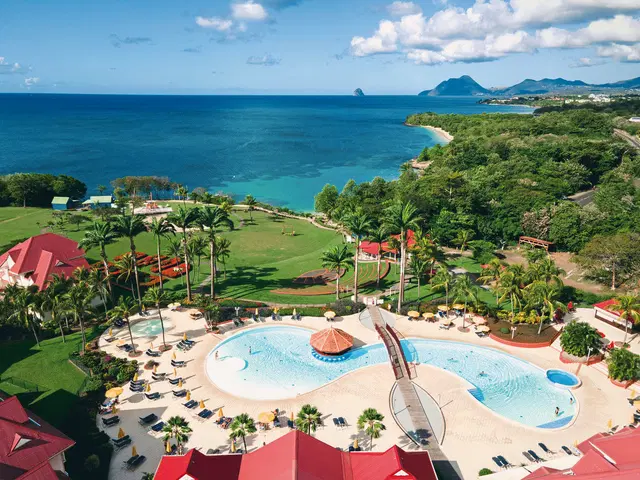 P&V Holiday Village Sainte-Luce OUTDOOR_POOL