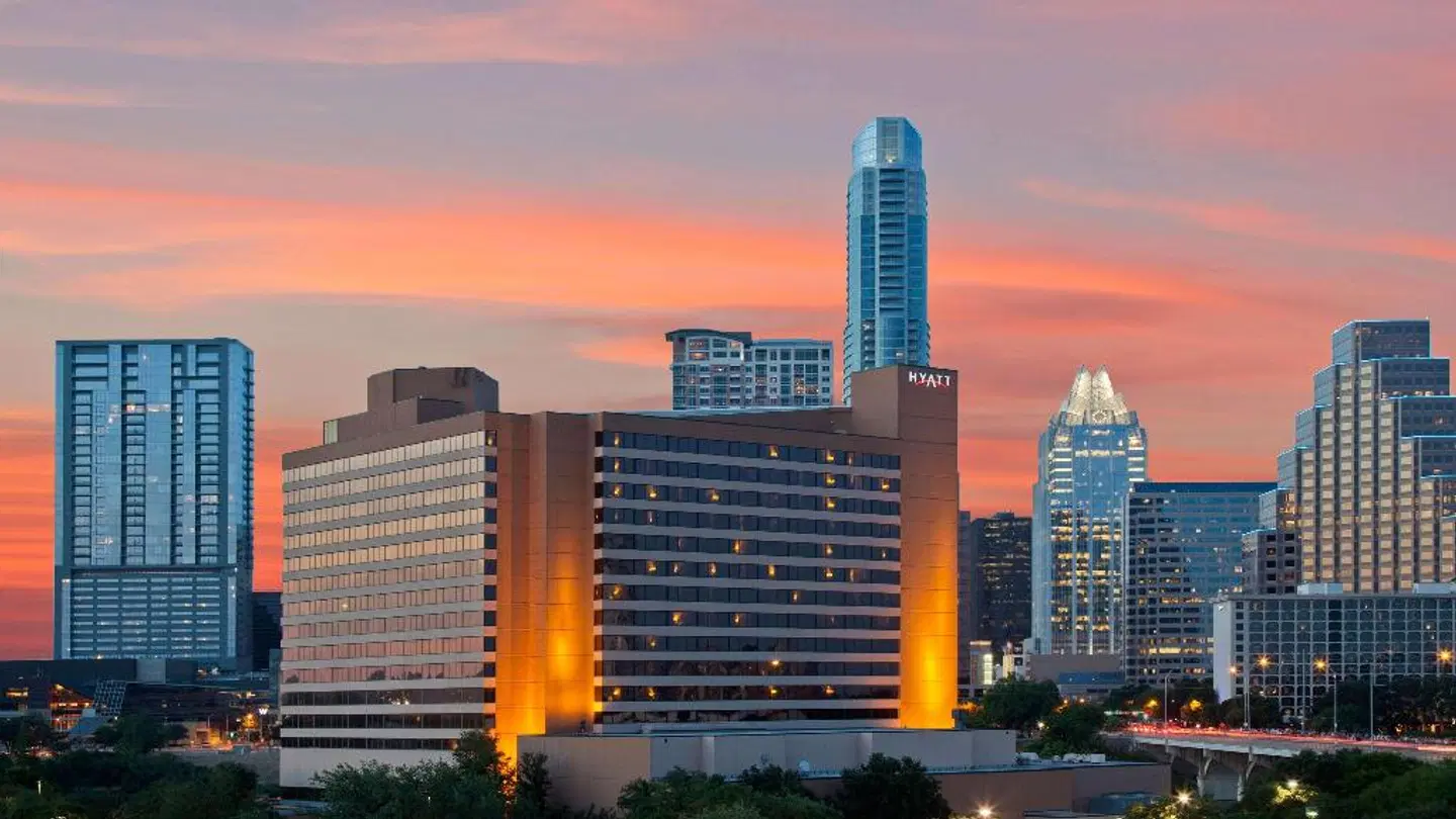 Hyatt Regency Austin EXTERIOR