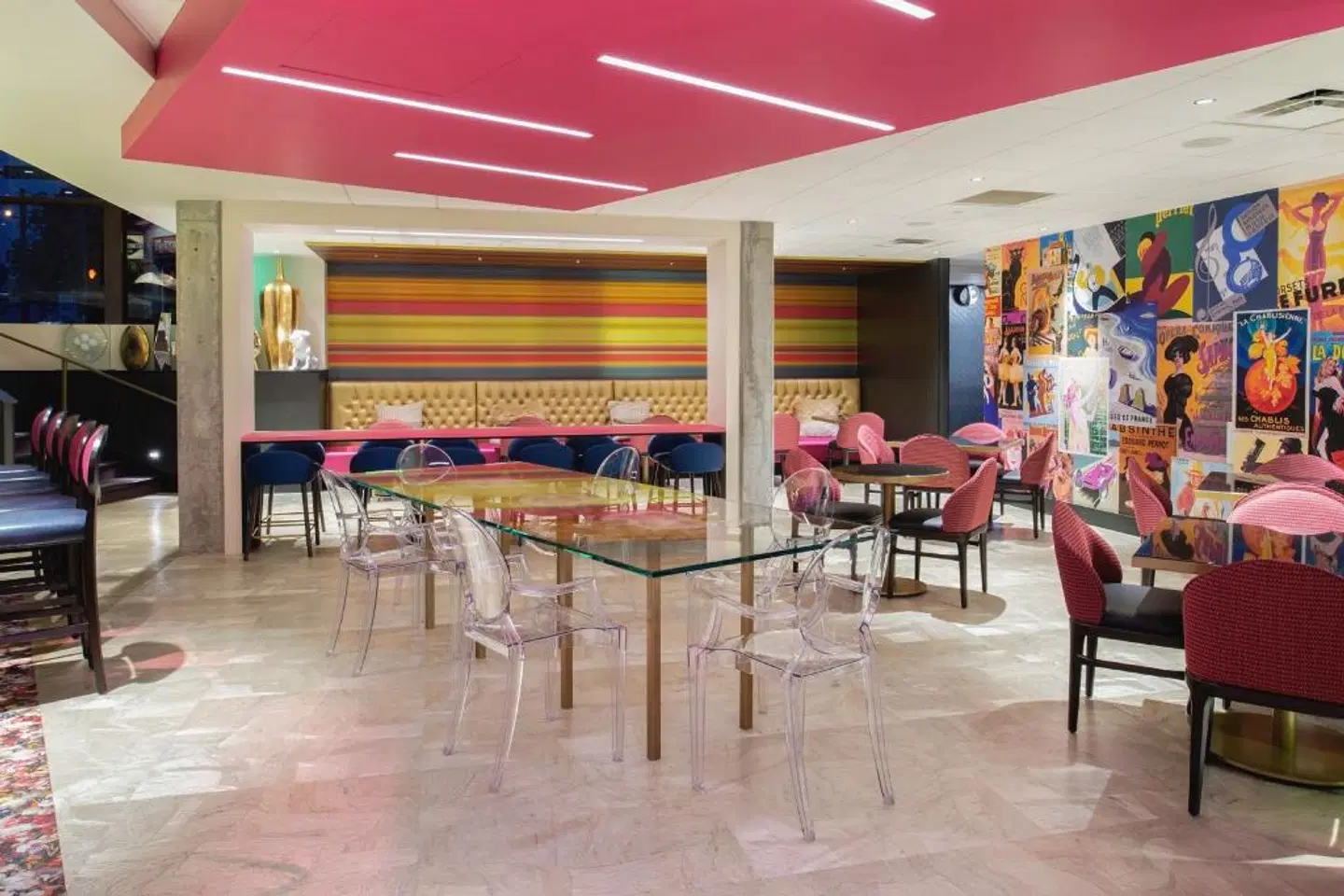 The Maxwell - A Staypineapple Hotel Bar