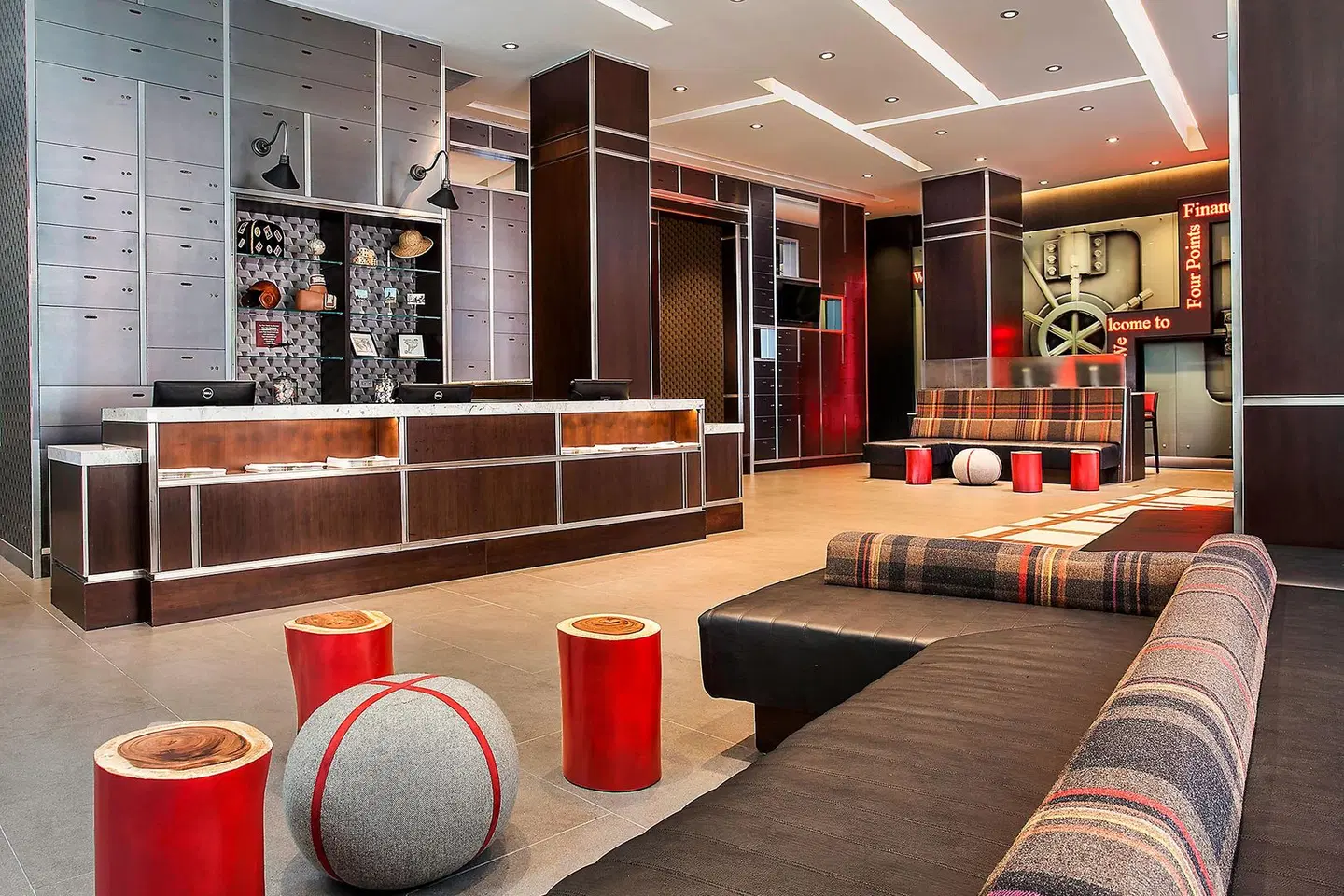 Four Points by Sheraton New York Downtown Bar