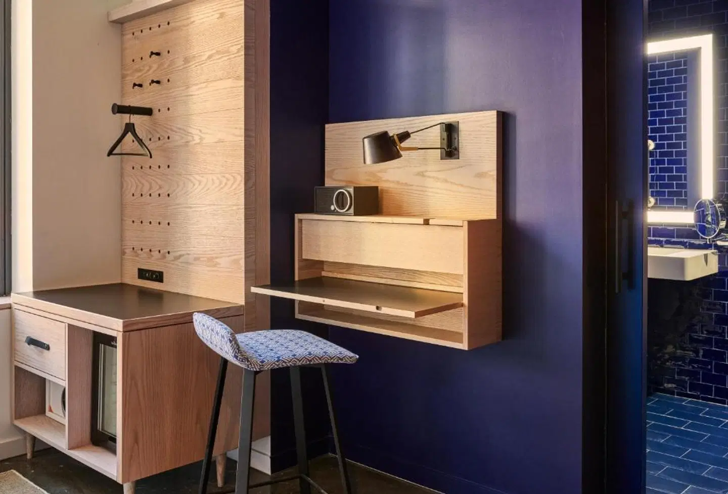 Radio Hotel Bar