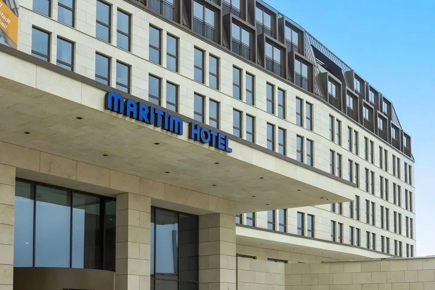 Maritim Hotel Ingolstadt EXTERIOR