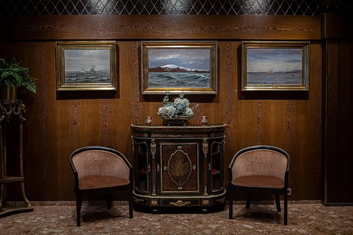 Holt LOUNGE_LOBBY