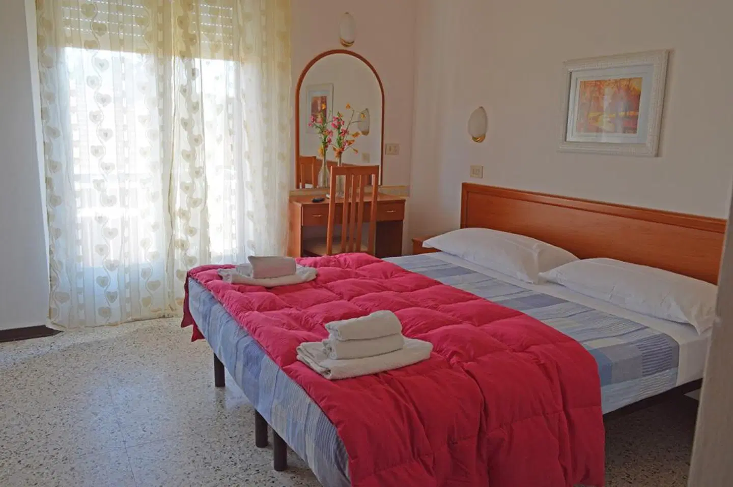 Cirene ROOM_EXAMPLE