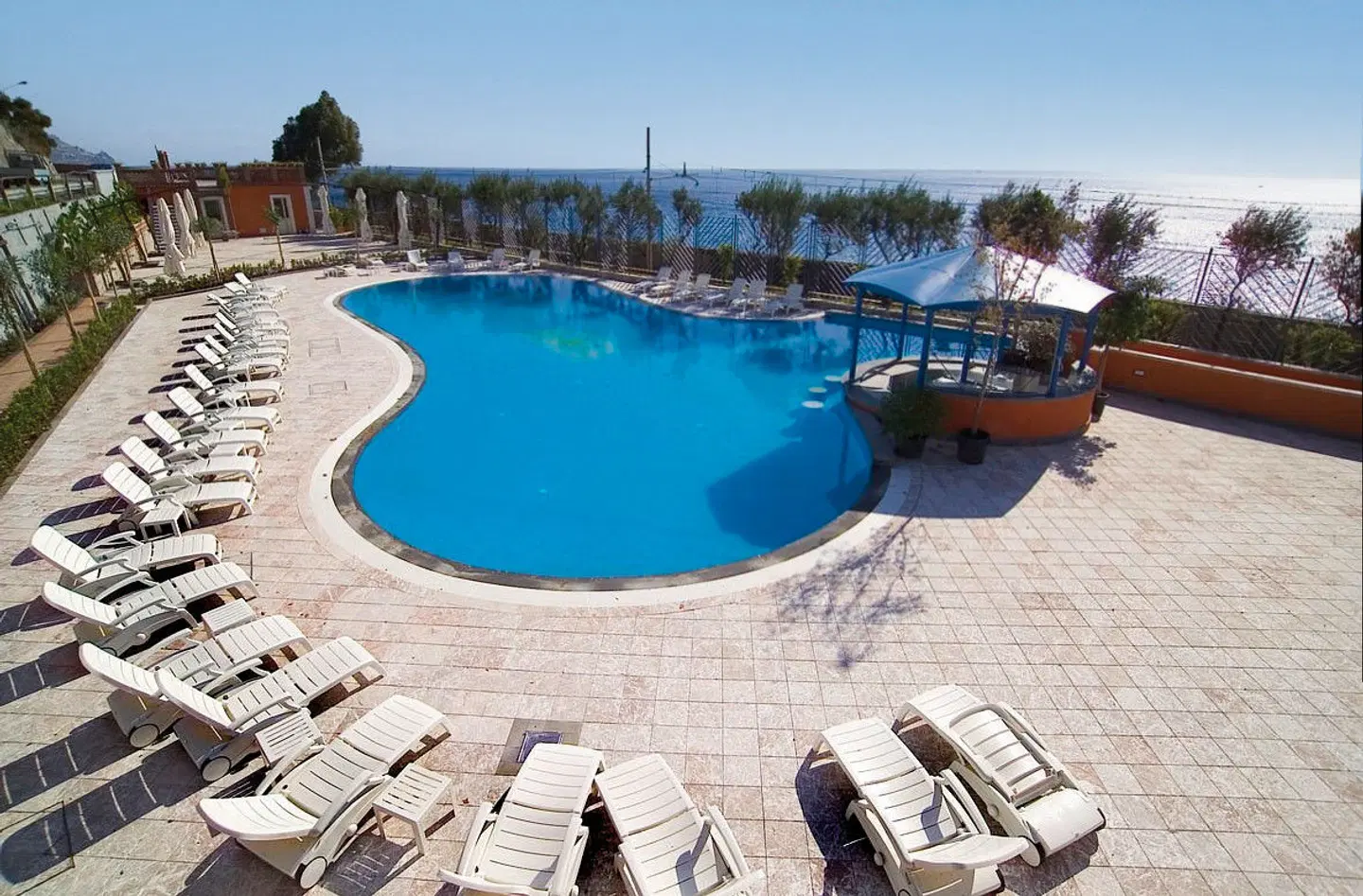 Villa Bianca Resort OUTDOOR_POOL