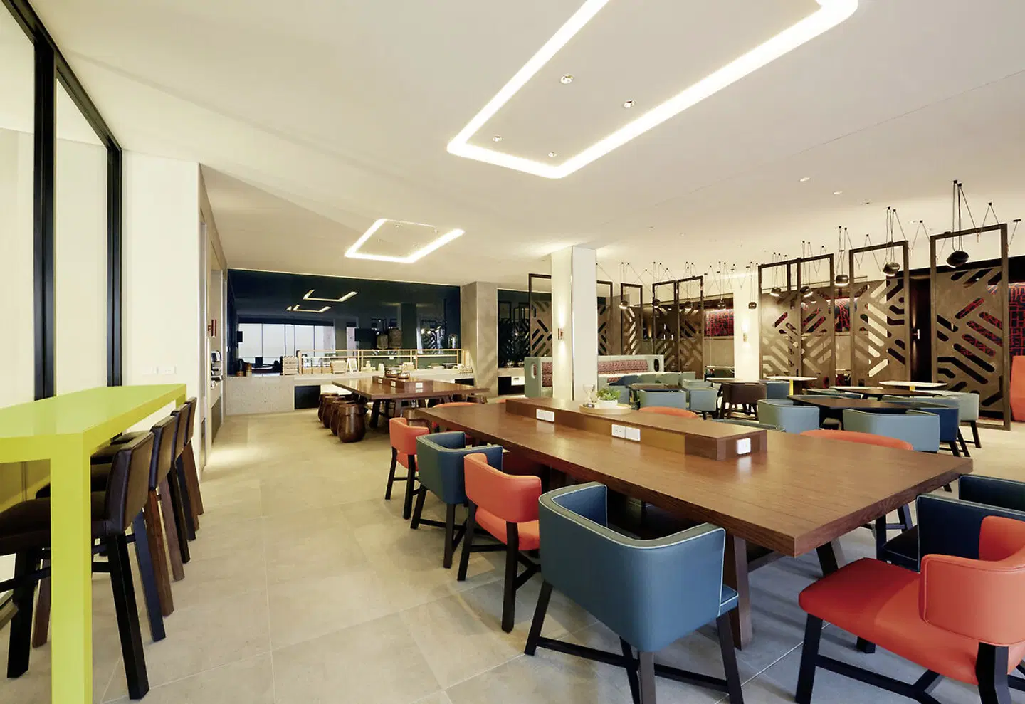 Holiday Inn Express Adelaide City Centre Bar