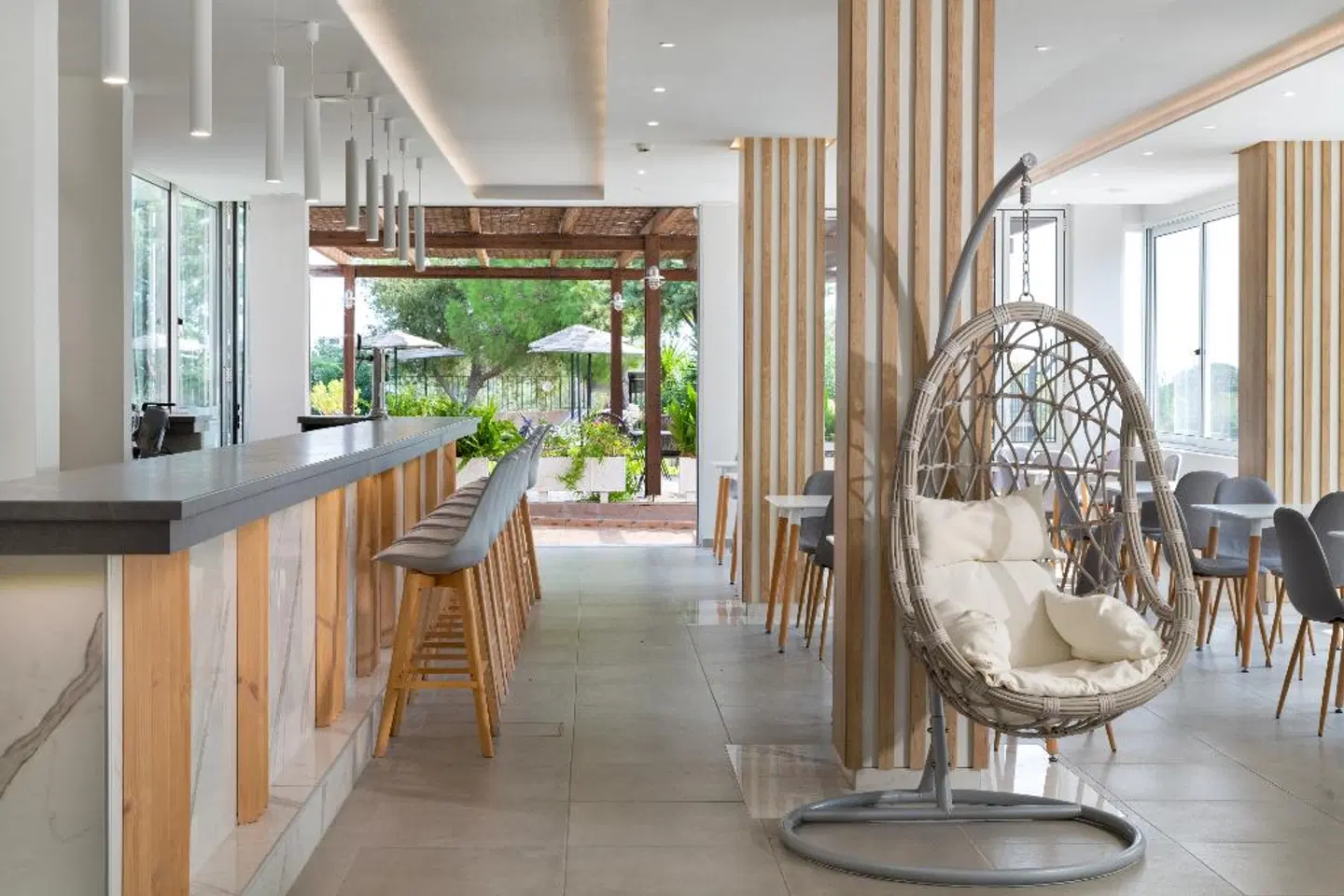Rose Hotel Bar